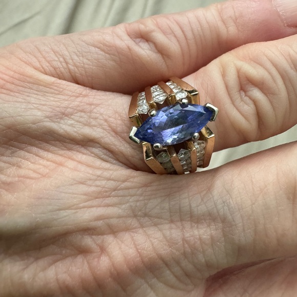 Tanzanite 1.5 ct Marquise and round .40 ct diamond  ring size 7.5 14k gold - Picture 11 of 13